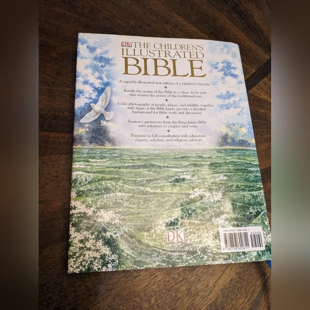 DK The Children’s Illustrated Bible Hardcover – Retold by Selina Hastings Large